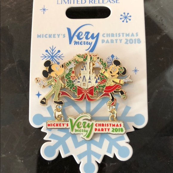 Disney Accessories - Disney Parks Very Merry Christmas party pin 2018.